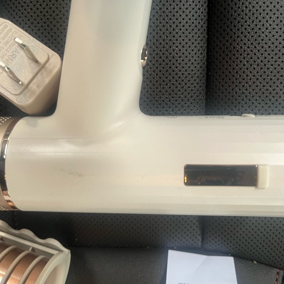 Shark Hair Dryer Set - Cream - Picture 2 of 4